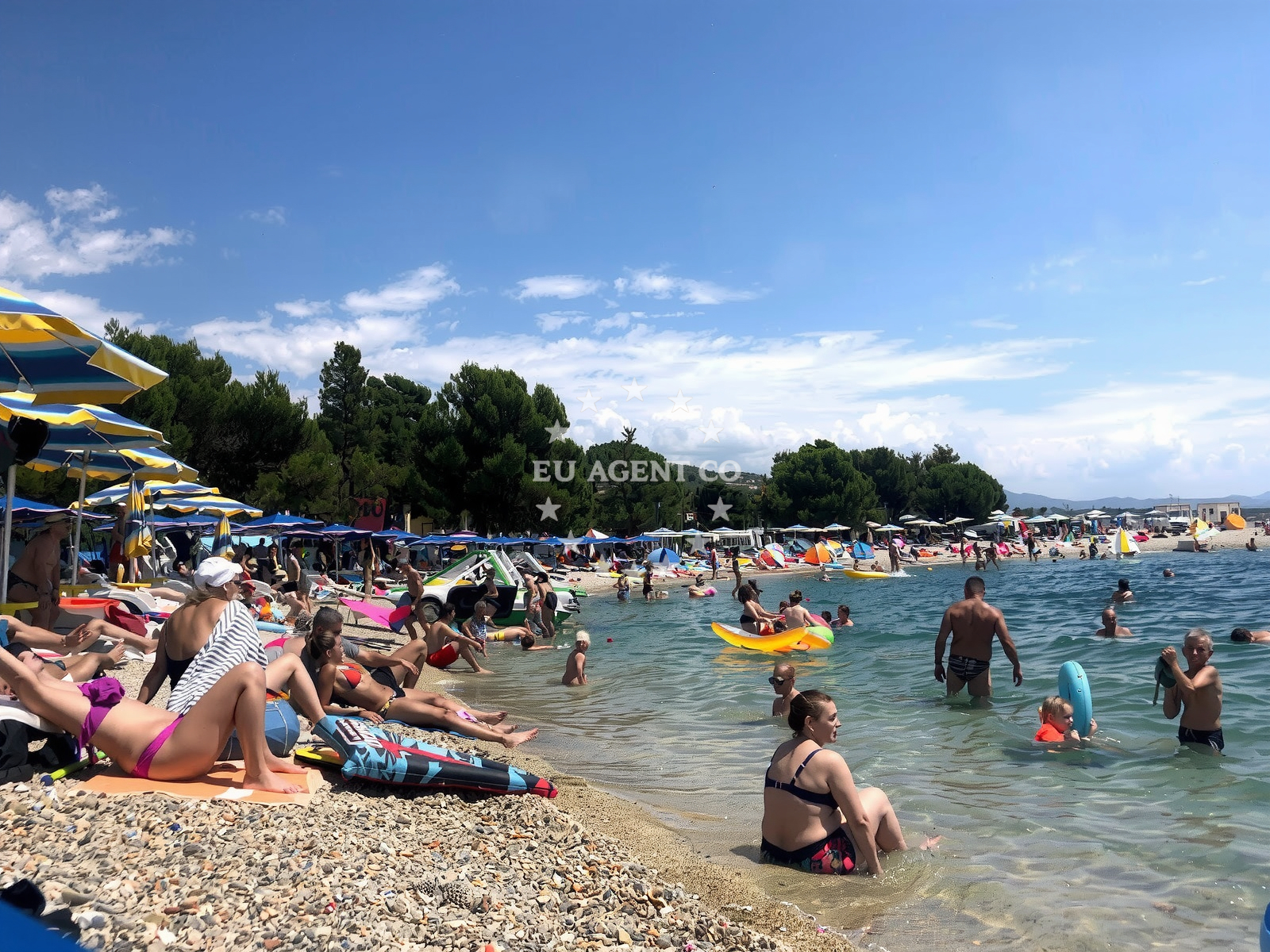 Additional view of Podvorska beach in Šetalište Vladimira Nazora 7, Crikvenica