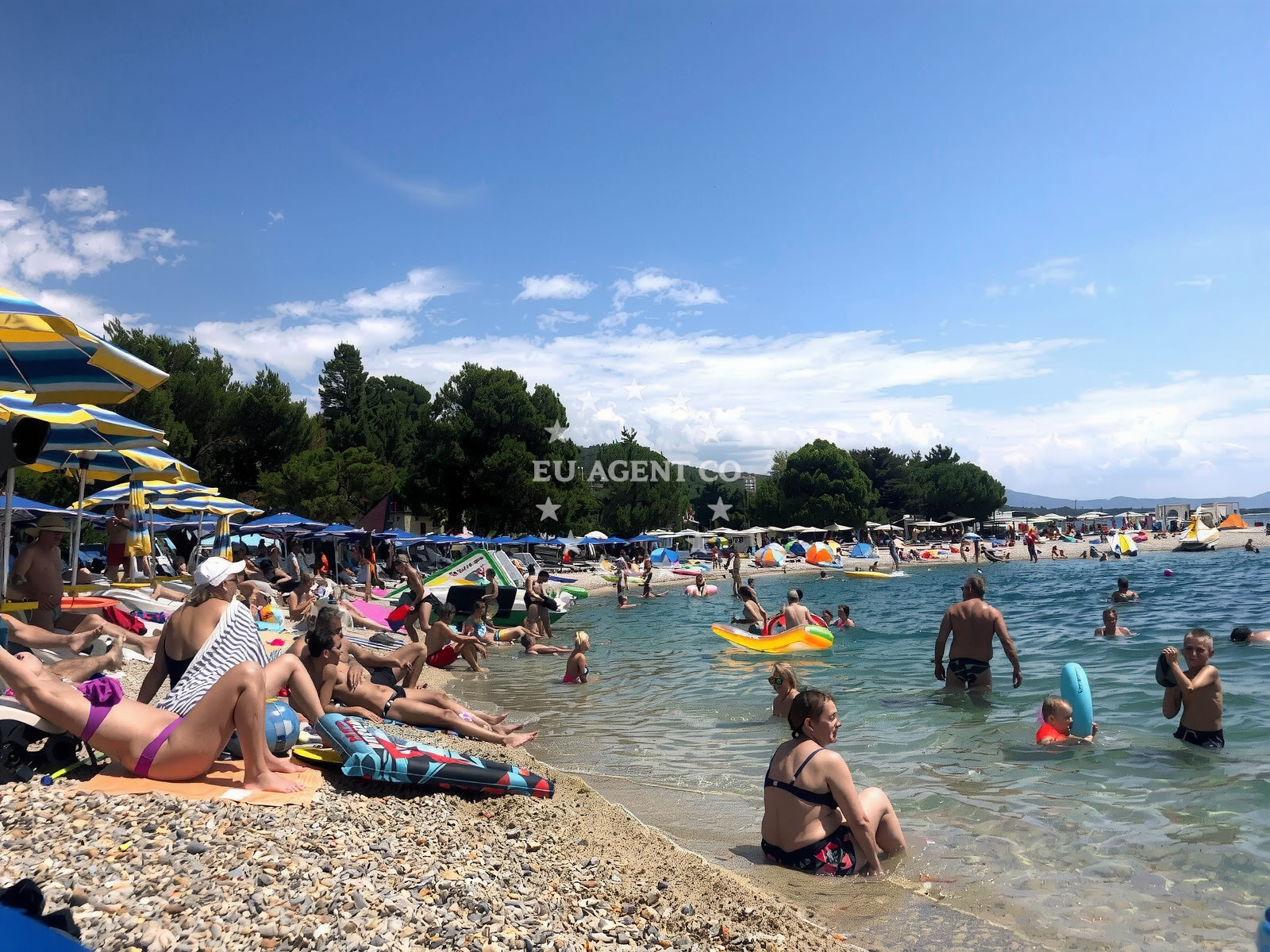 Additional view of Podvorska beach in Šetalište Vladimira Nazora 7, Crikvenica