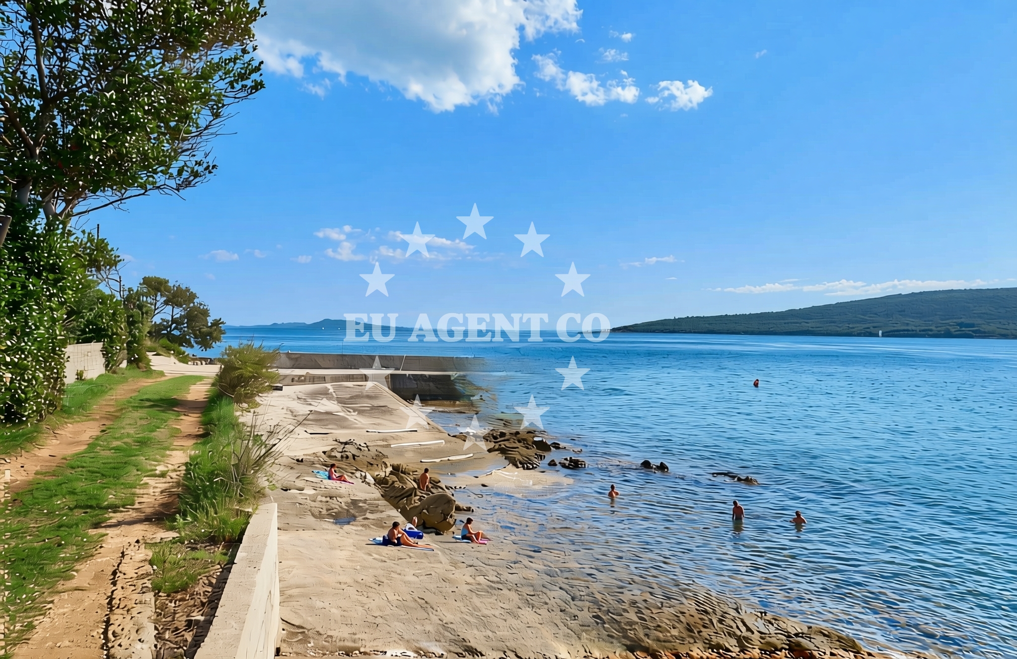 Shoreline and swimming area at Poglava istok, Rivanj (Rivanj) Beach in Poglava istok