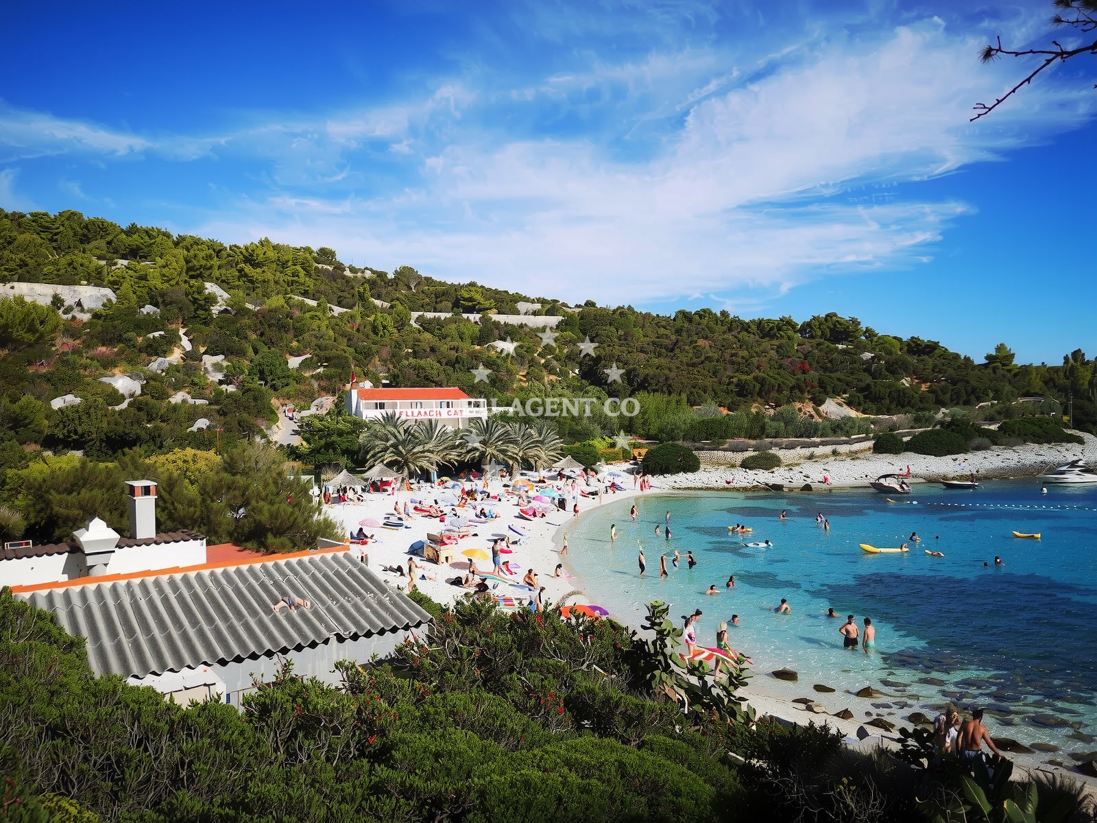 Beach facilities and surroundings at Pokonji dol beach in 61 Ive Roića, Hvar