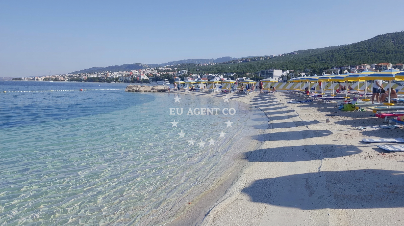 Additional view of Poli Mora beach