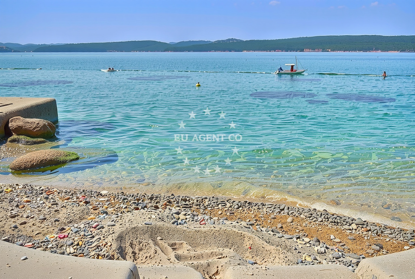 Additional view of Poli Mora beach