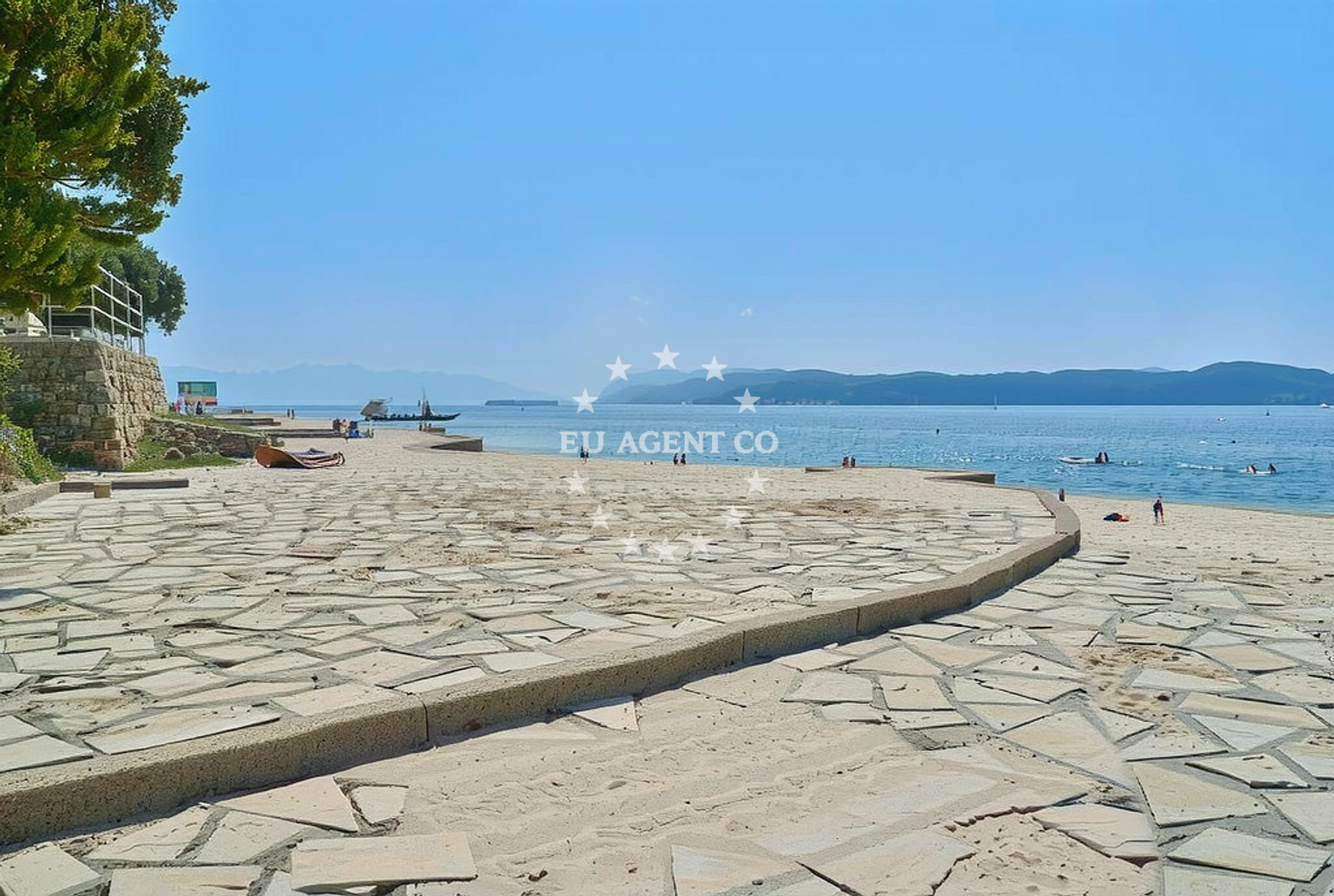Additional view of Poli Mora beach