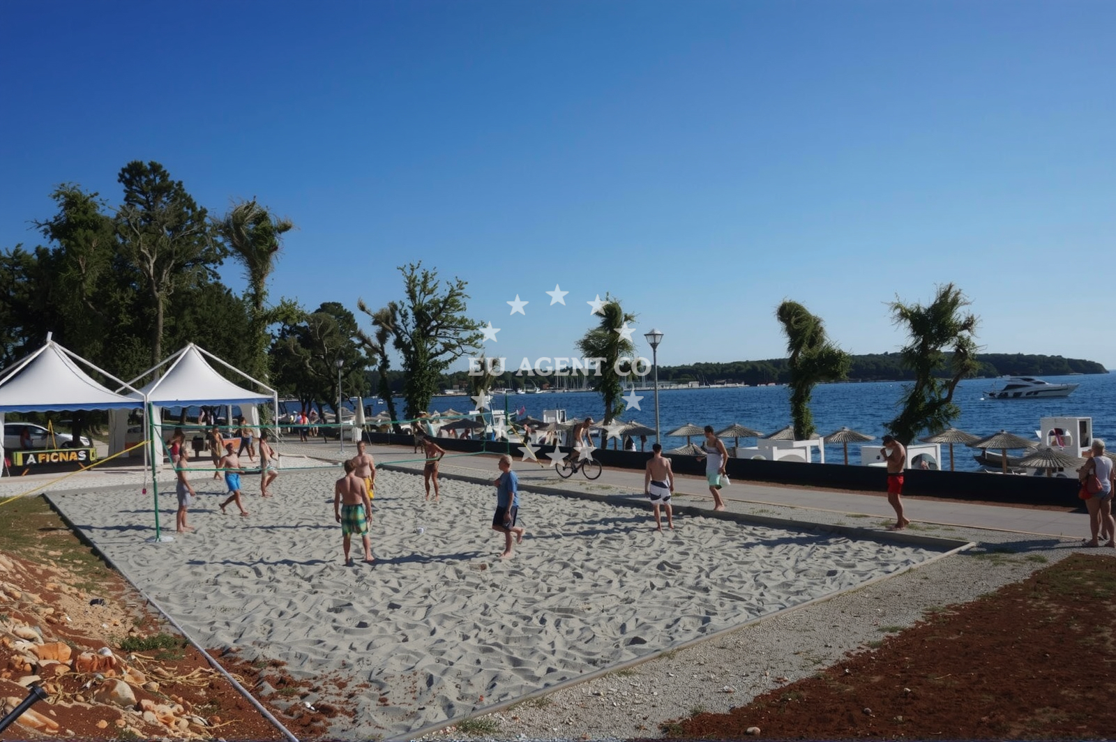 Beach facilities and surroundings at Polidor beach in 15 Coki ulica, Funtana