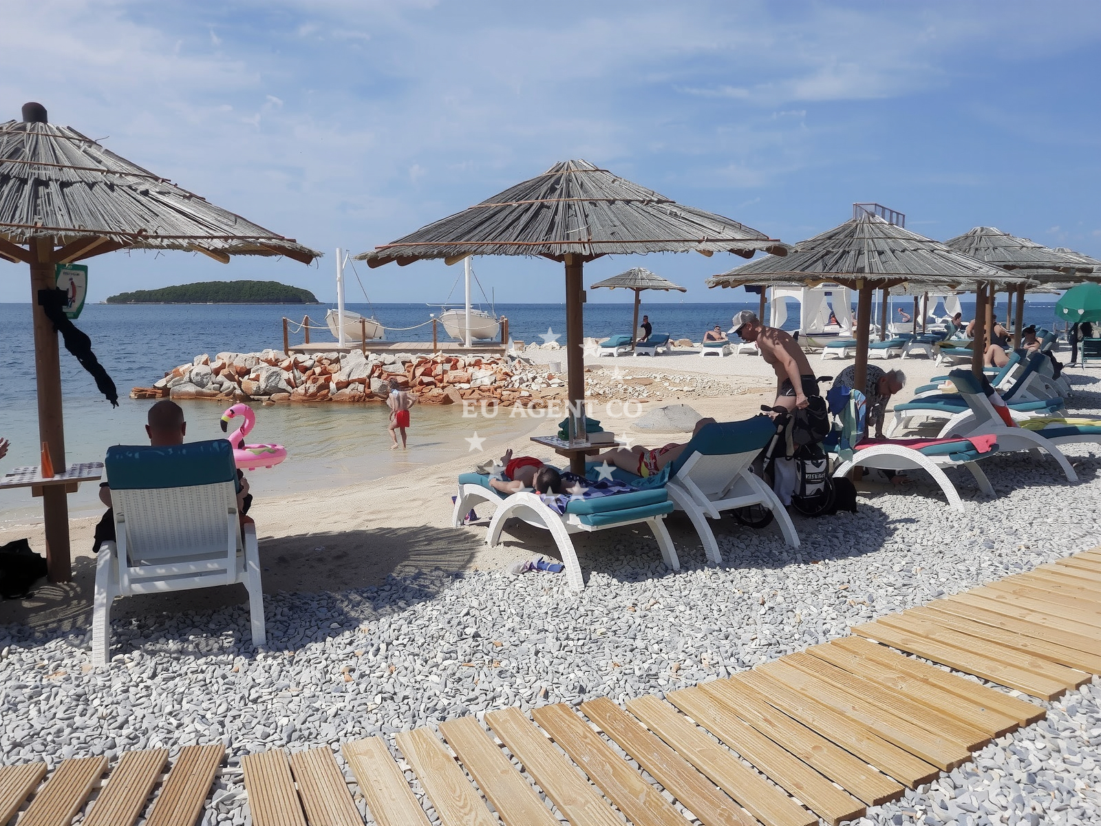 Additional view of Polidor beach in 15 Coki ulica, Funtana