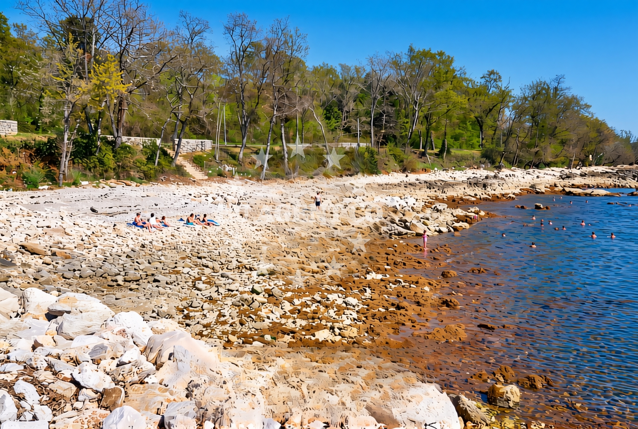 Overview of Polidor (dog beach), Funtana Beach in Polidor (plaža za pse)