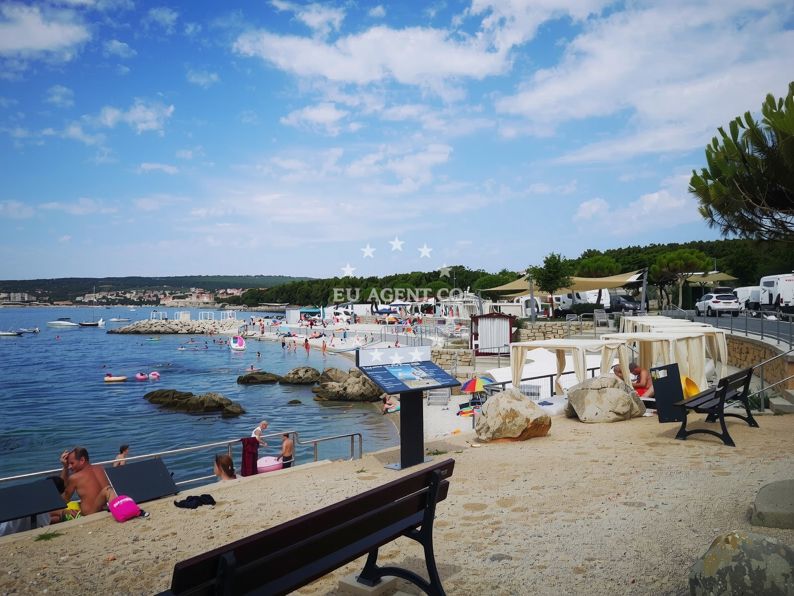 Shoreline and swimming area at Politin beach in Narodnog Preporoda 80, Krk