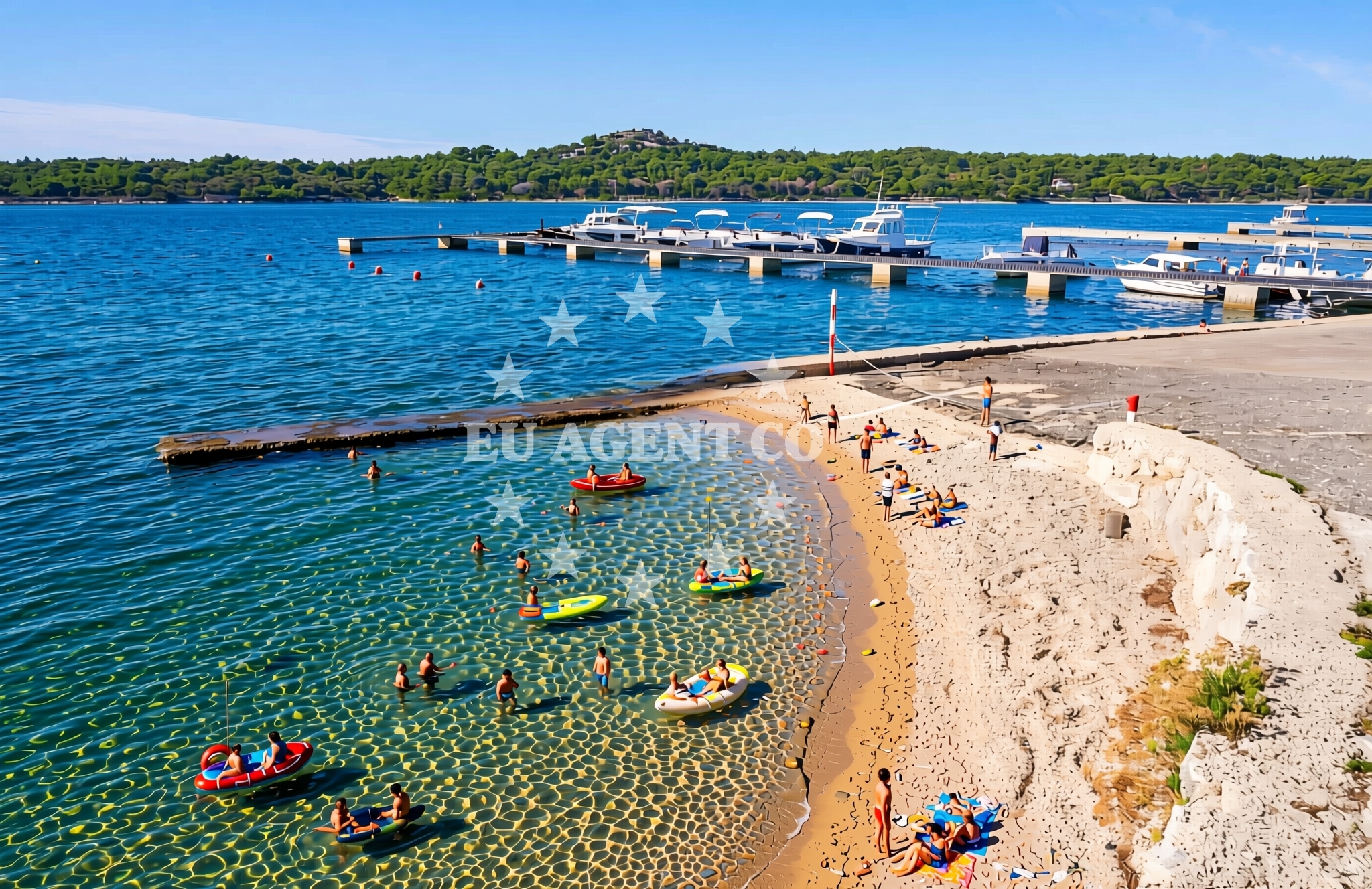 Shoreline and swimming area at Poljana jug, Mali Lošinj (Lošinj) Beach in Poljana jug