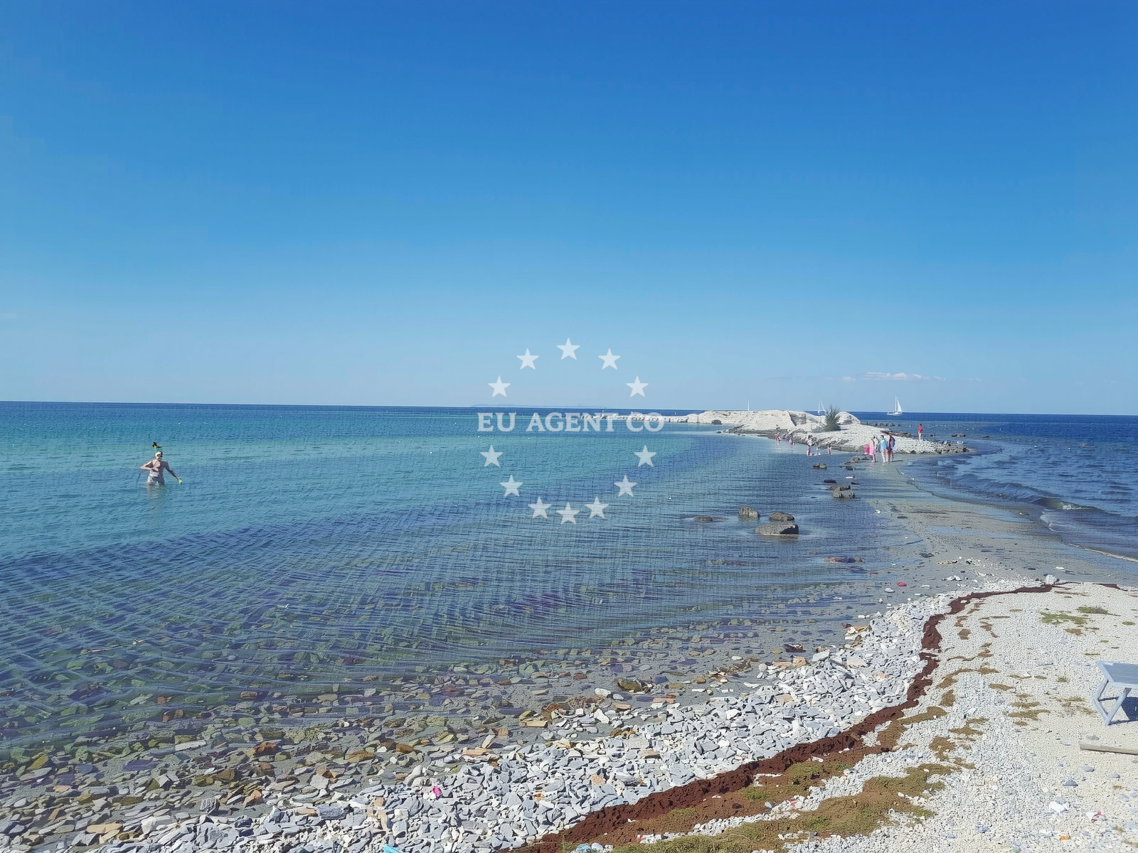 Overview of Polynesia beach in Umaska 2/A, Umag