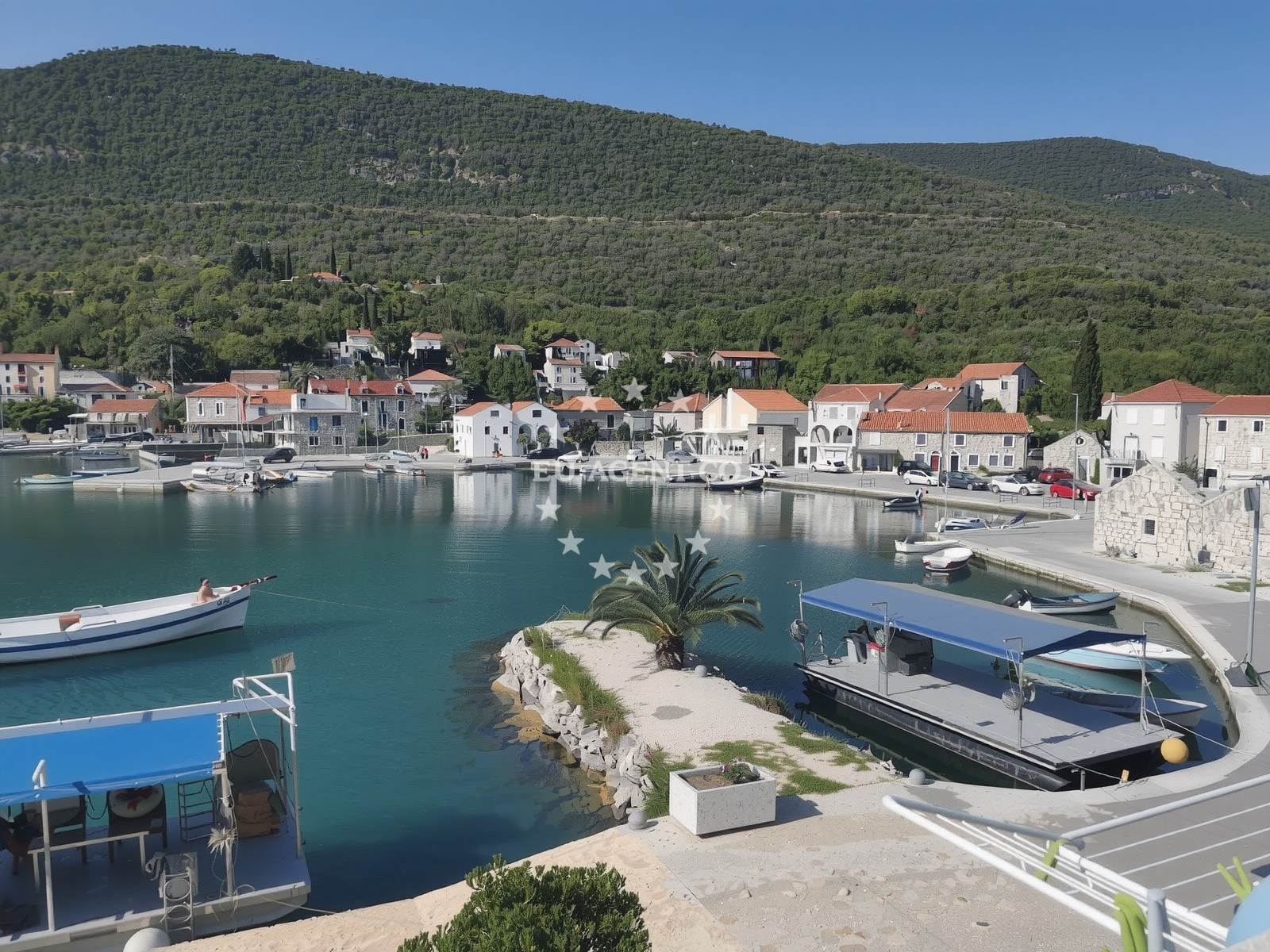 Sea and coastal view of Ponta beach in Luka 70, Ston
