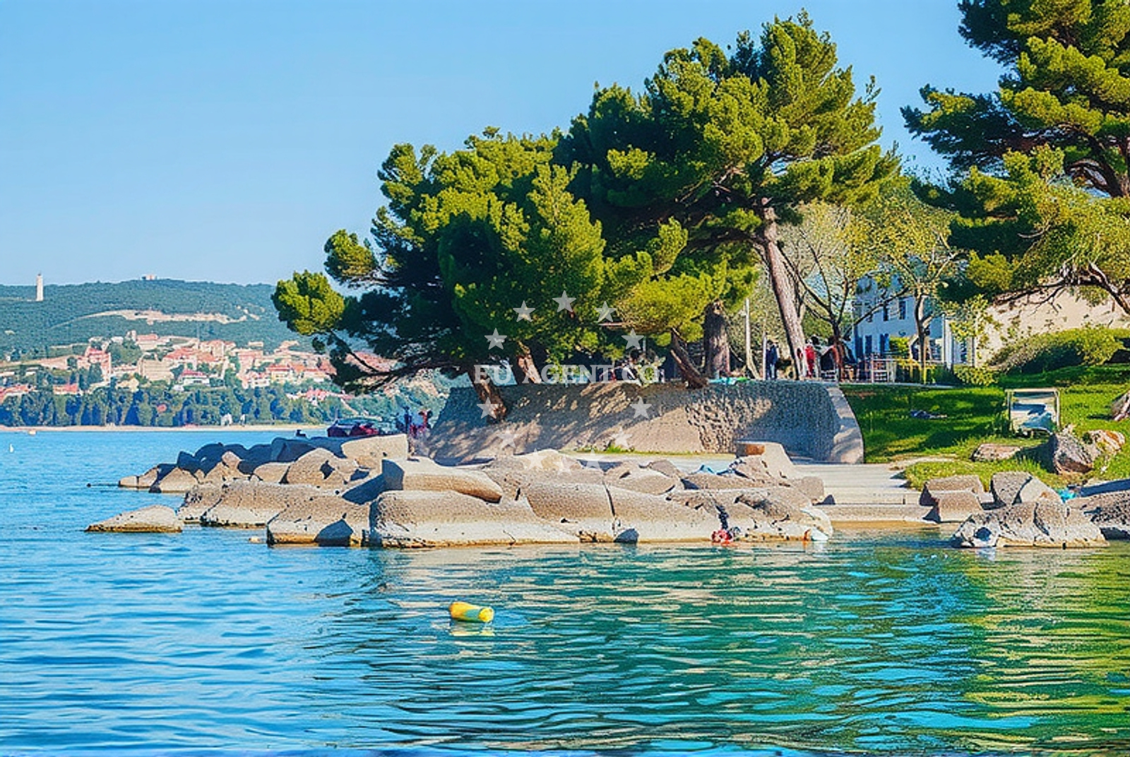 Sea and coastal view of Porat beach in Porat 185, Porat