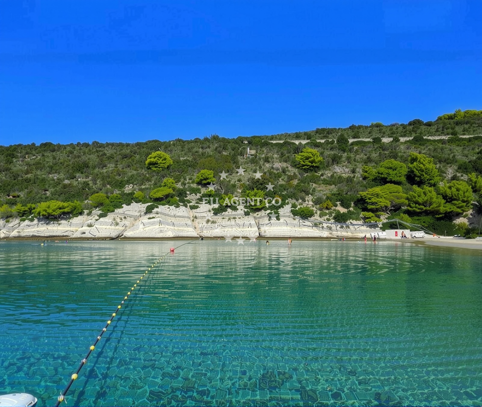 Sea and coastal view of Porat beach in 21 Obala Pape Aleksandra III., Komiža