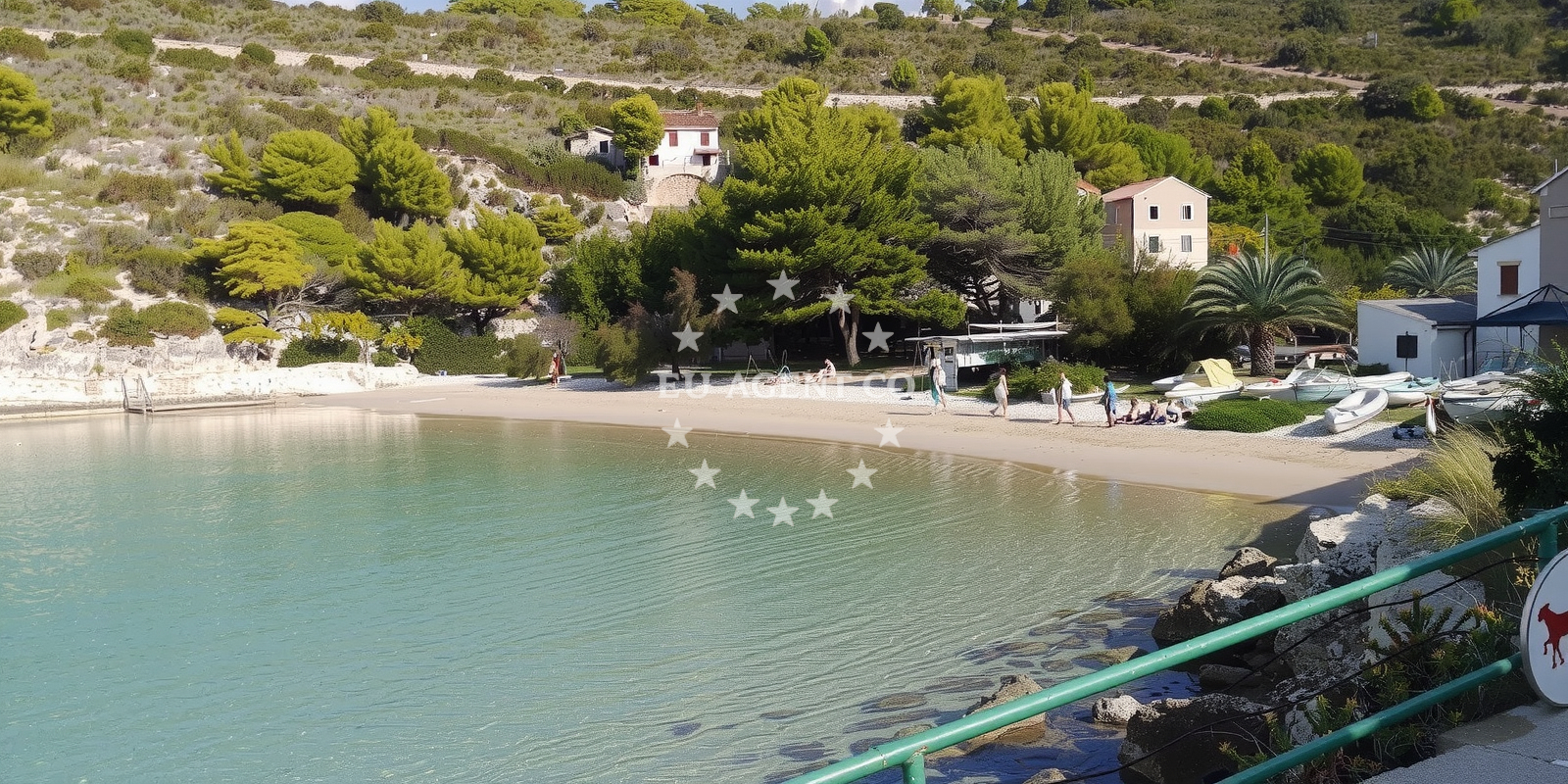 Additional view of Porat beach in 21 Obala Pape Aleksandra III., Komiža