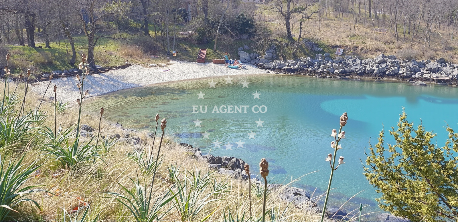 Beach facilities and surroundings at Porat Beach in Porat 185, Porat