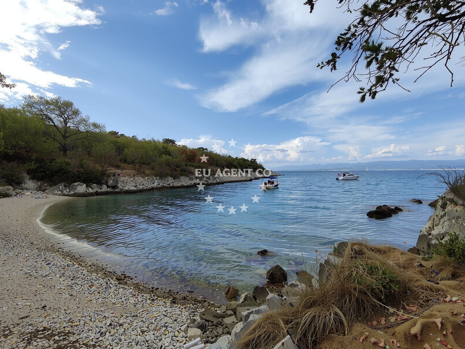 Additional view of Porat Beach in Porat 185, Porat