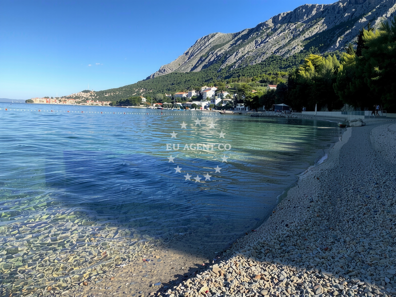 Beach facilities and surroundings at Porat beach II in Porat 121, Živogošće