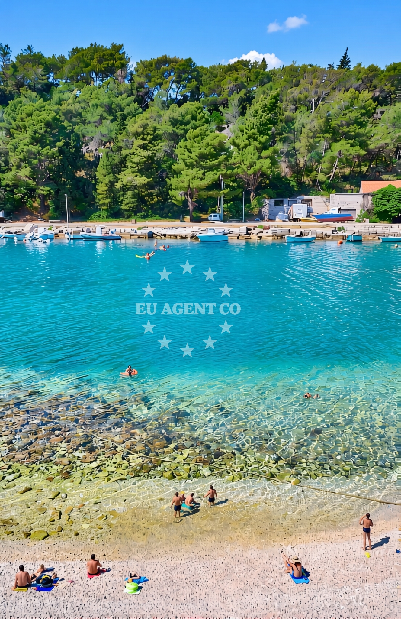 Beach facilities and surroundings at Porat, Selca (Brač) Beach in Porat