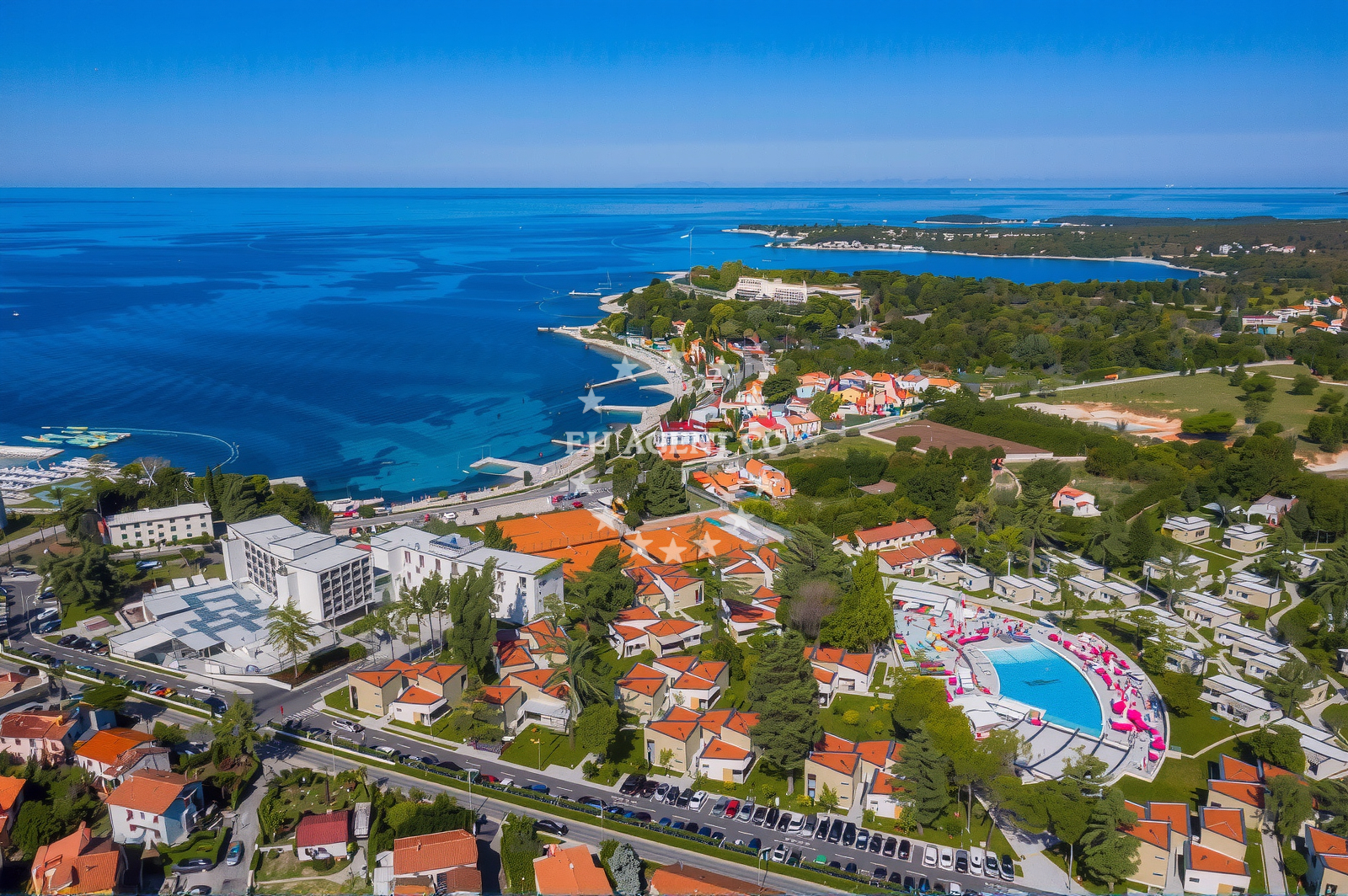 Beach facilities and surroundings at Porec beach in 38 Špadići, Poreč