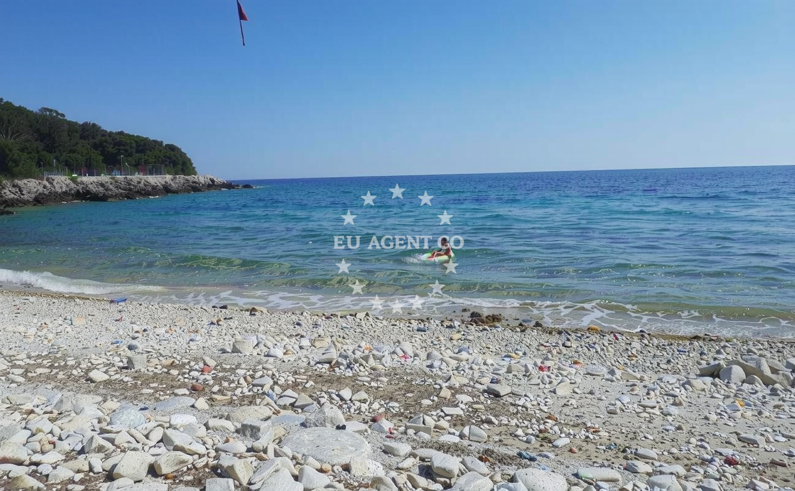 Additional view of Portogruaresi beach in Gager 239A, Jakišnica