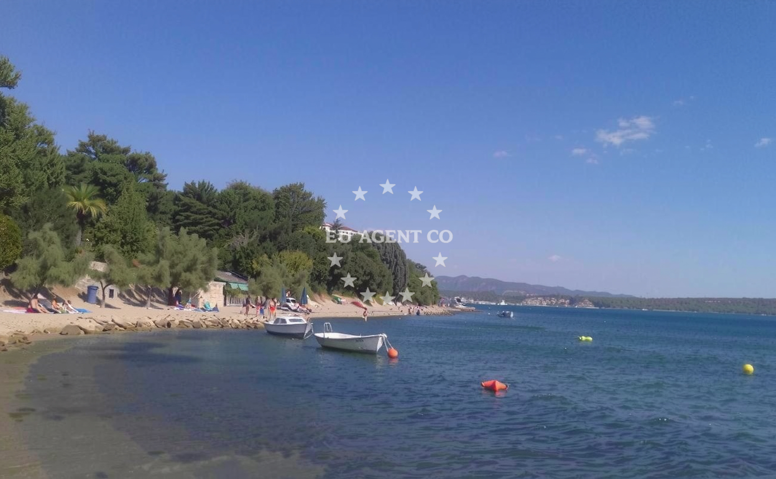 Shoreline and swimming area at Posedarje beach II in Nikice Gundića, 55, Posedarje