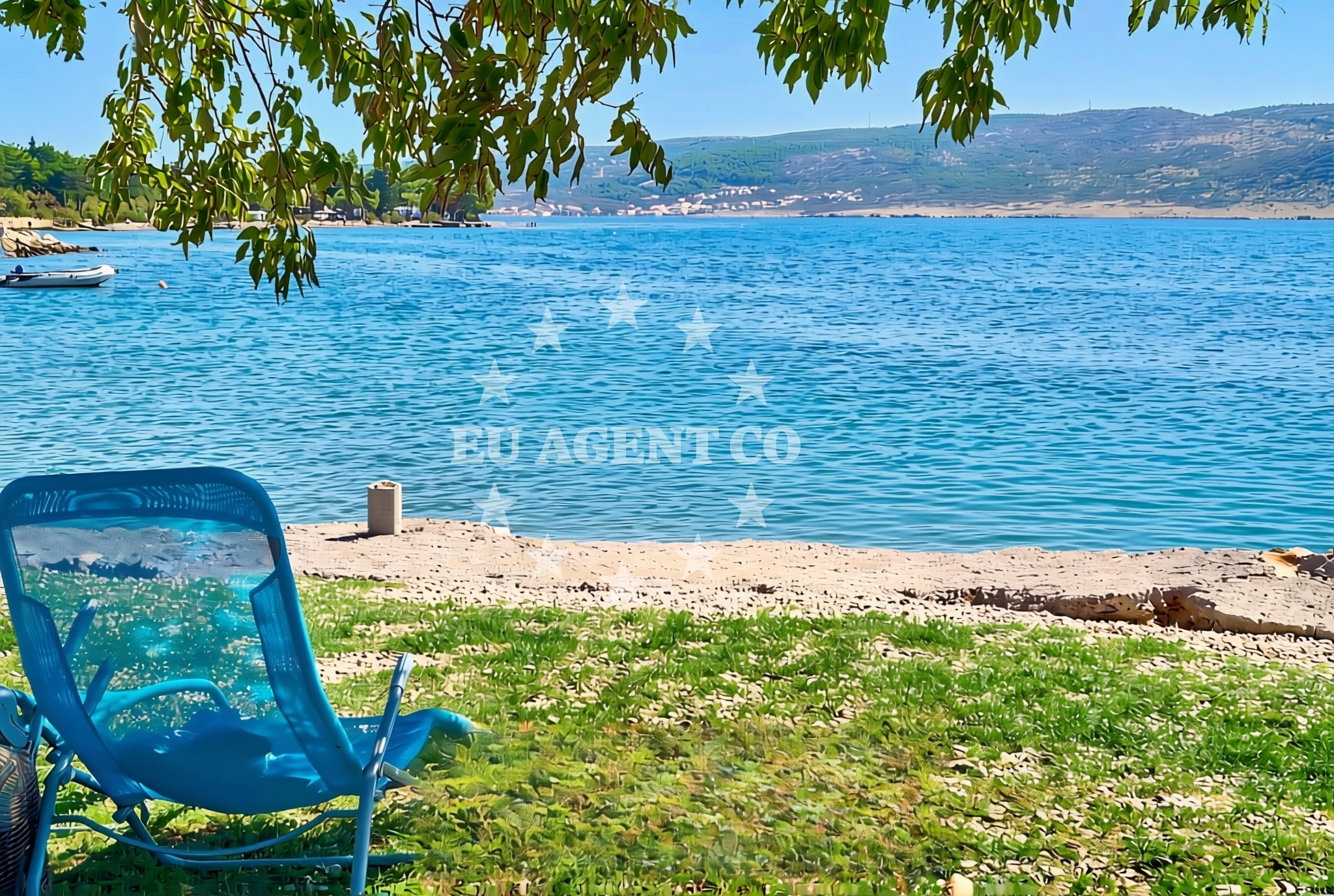 Overview of Pošta, Starigrad Beach in Pošta