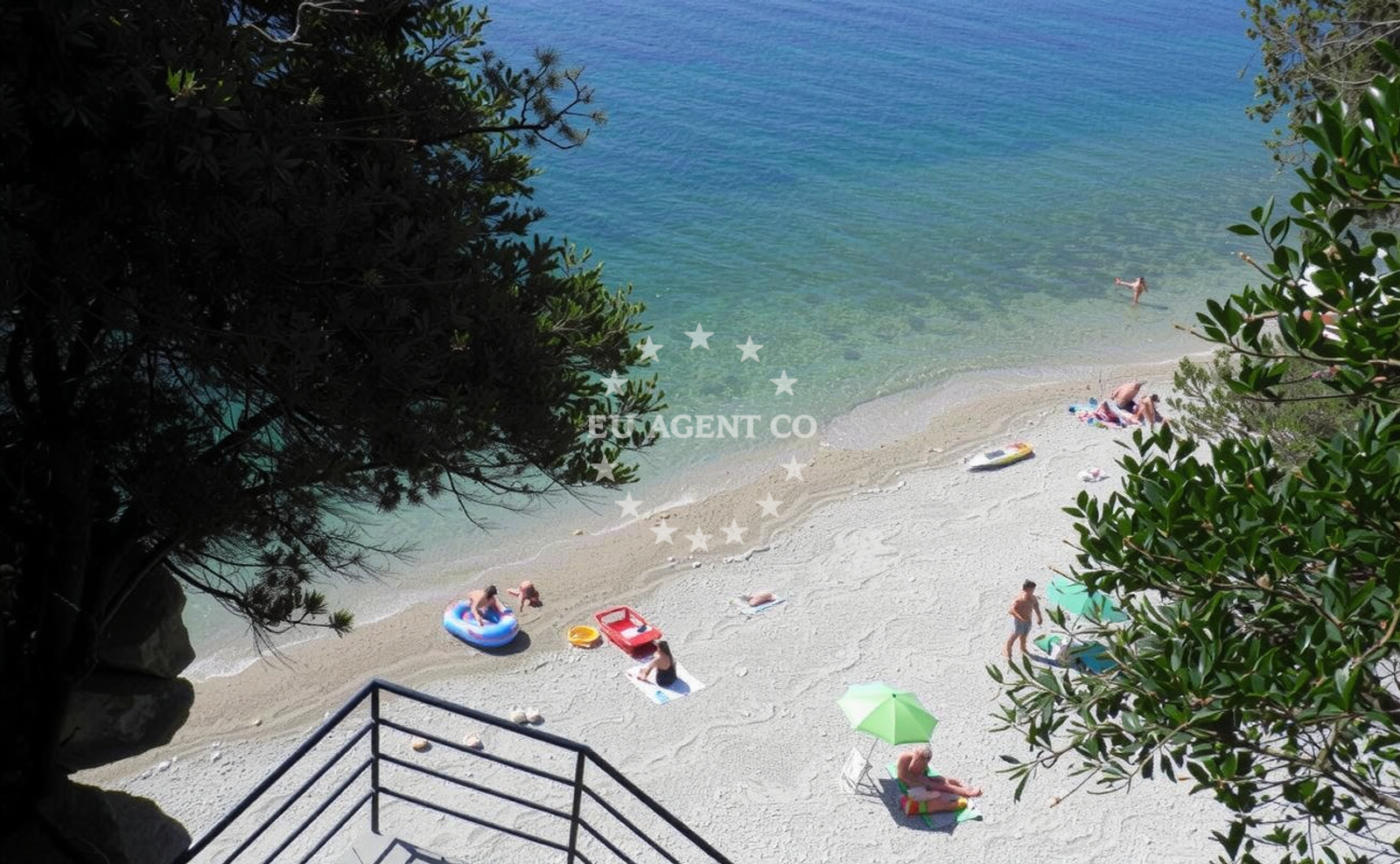 Additional view of Potok beach in Na krstu 6a, Orasac