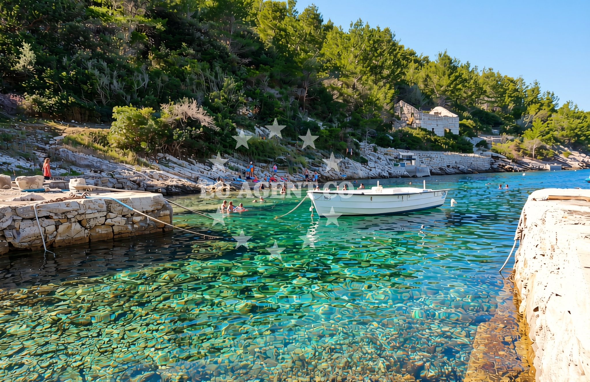 Beach facilities and surroundings at Prapatna, Vela Luka (Korčula) Beach in Prapatna