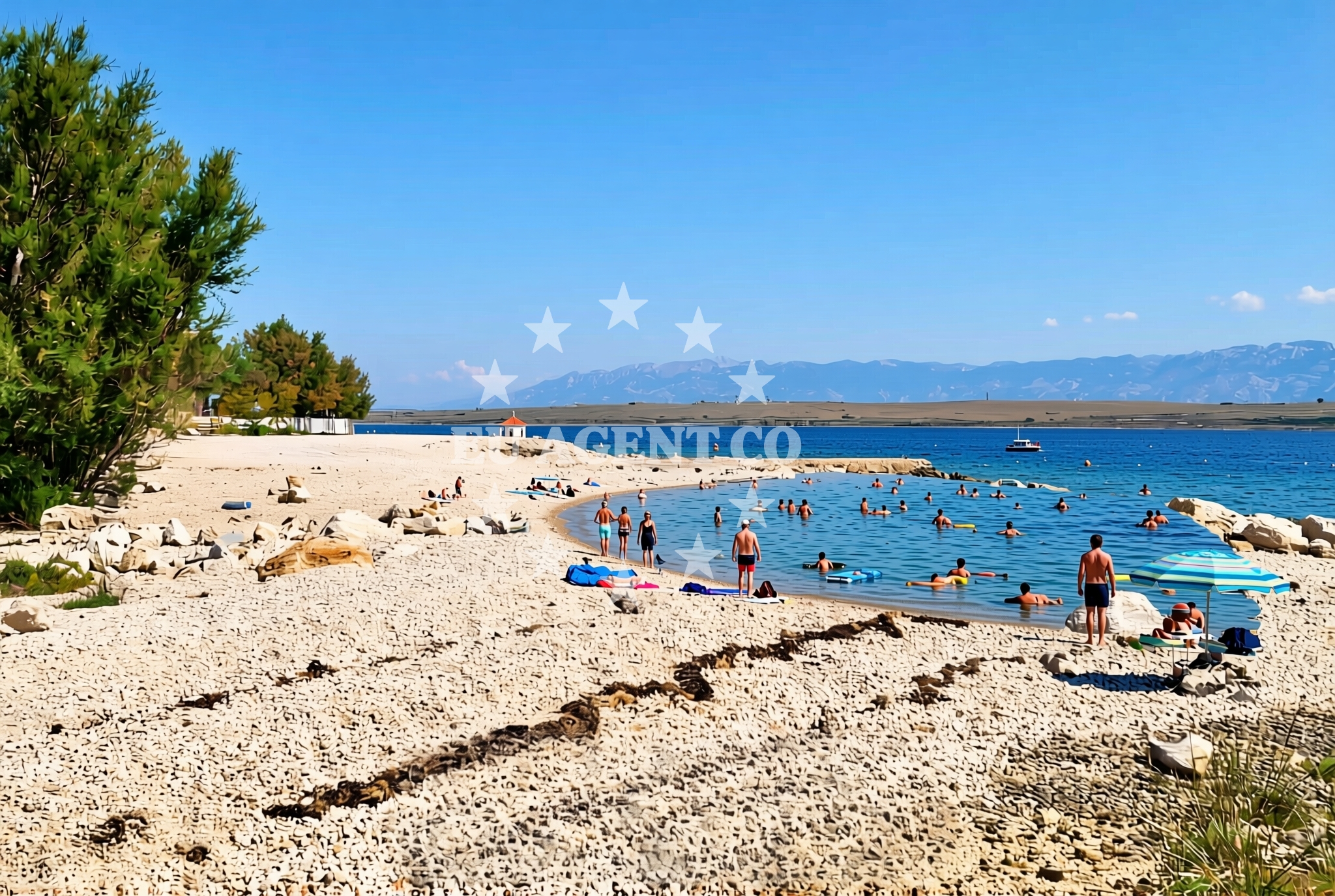 Shoreline and swimming area at Prezida gornja, Vir (Vir) Beach in Prezida gornja