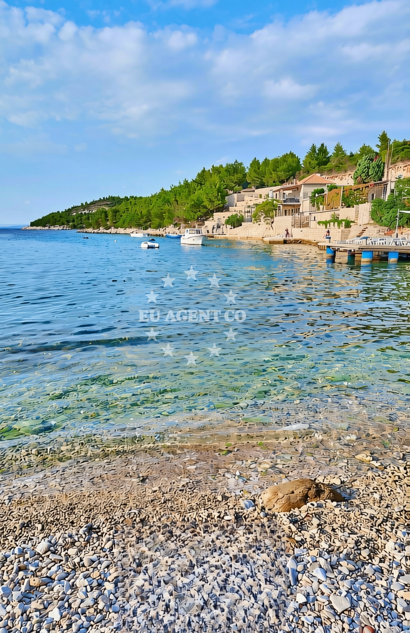 Beach facilities and surroundings at Pribinja jug, Hvar (Hvar) Beach in Pribinja jug