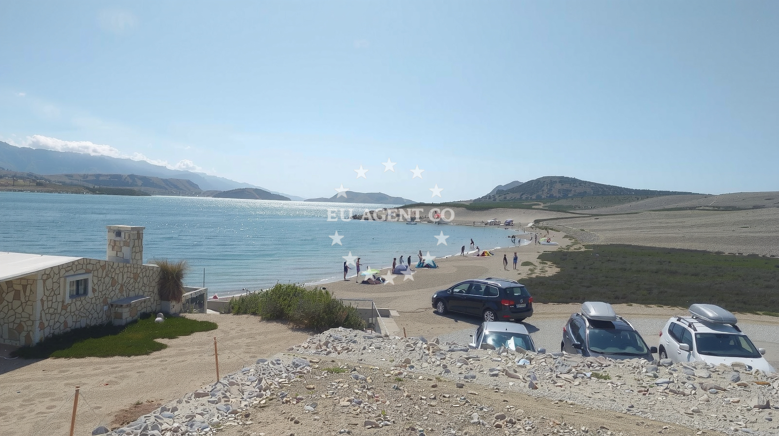 Shoreline and swimming area at Prnjica beach in Vidalići 47, Kustići