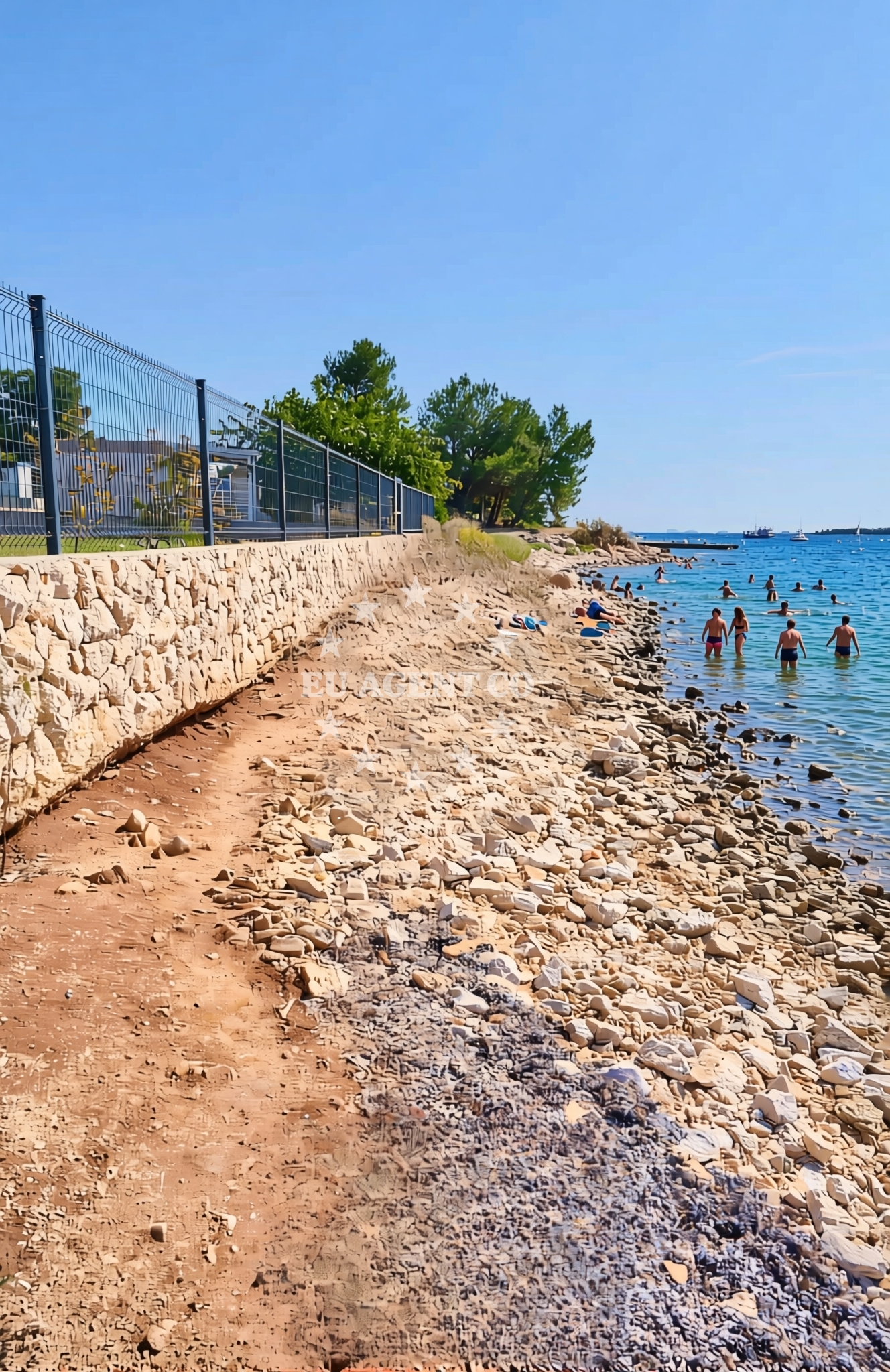Beach facilities and surroundings at Pručanik sjever, Biograd na Moru Beach in Pručanik sjever