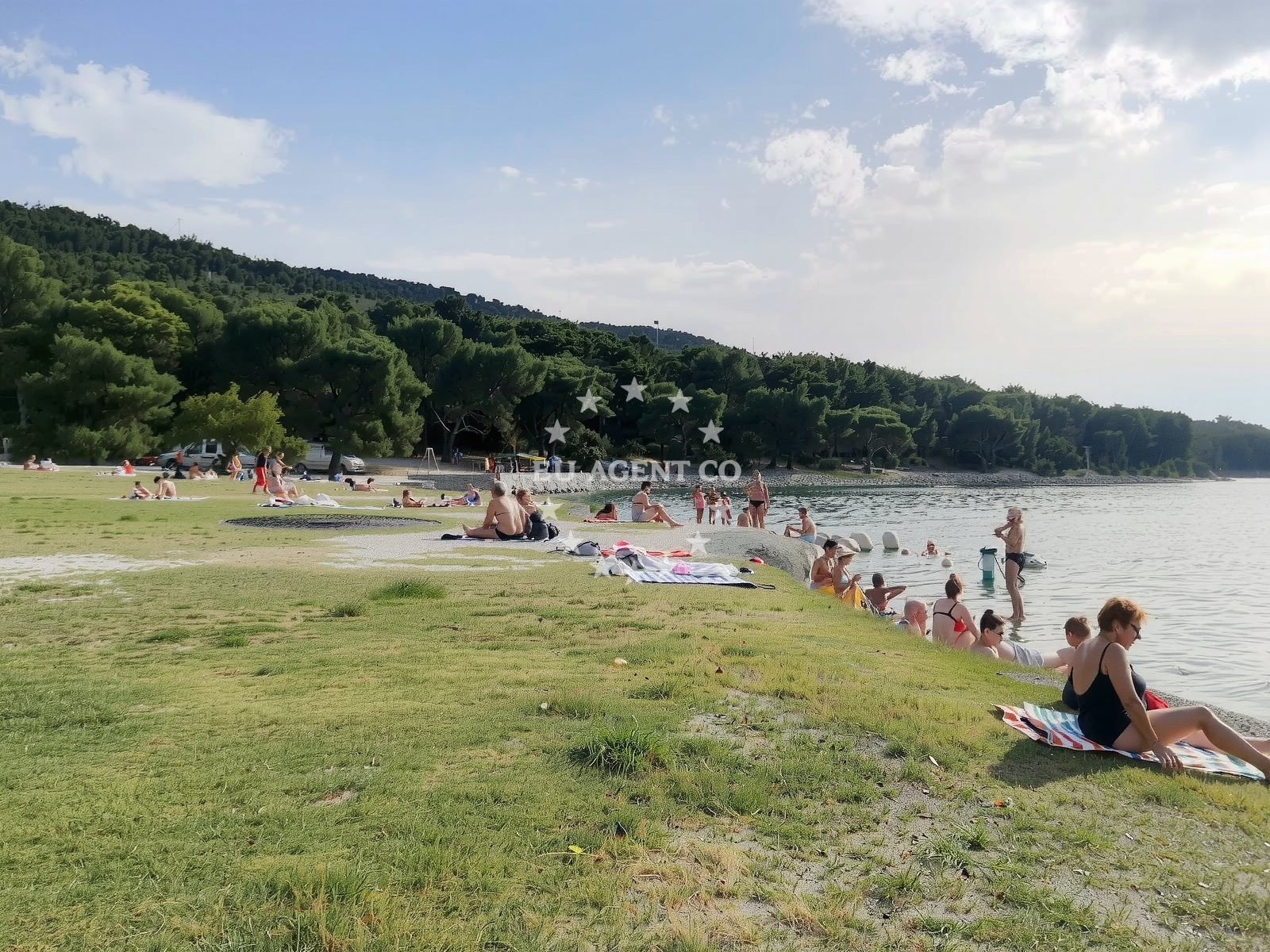 Shoreline and swimming area at Prva Voda beach in Šetalište Bene 2, Split