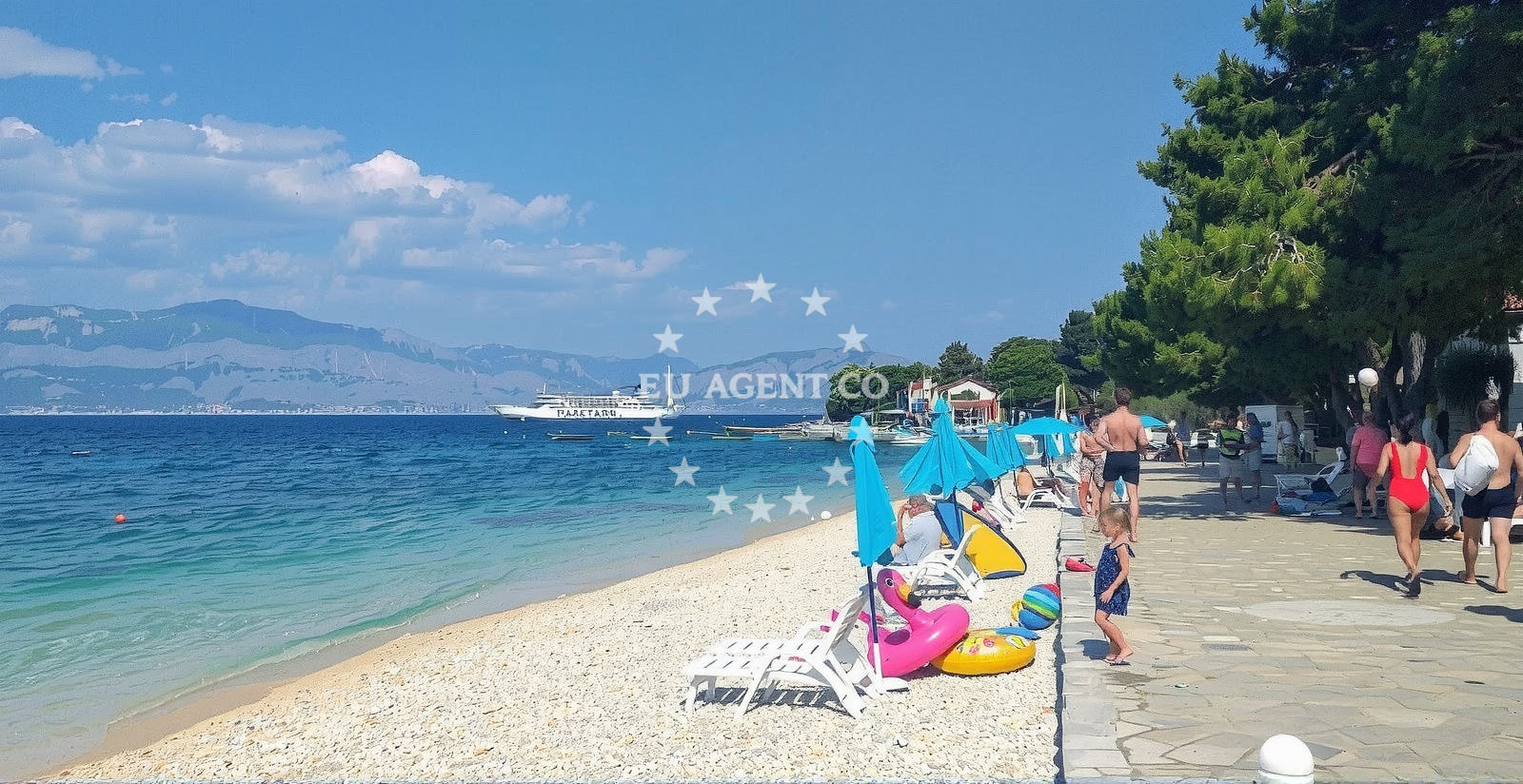 Beach facilities and surroundings at Punta beach in Bana Josipa Jel?i?a 1A, Supetar