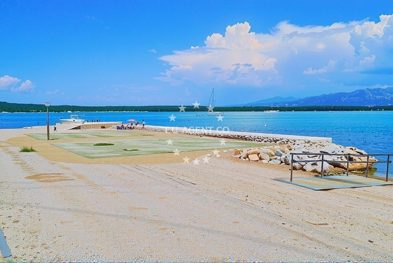 Beach facilities and surroundings at Punta, Klimno (Krk) Beach in Punta