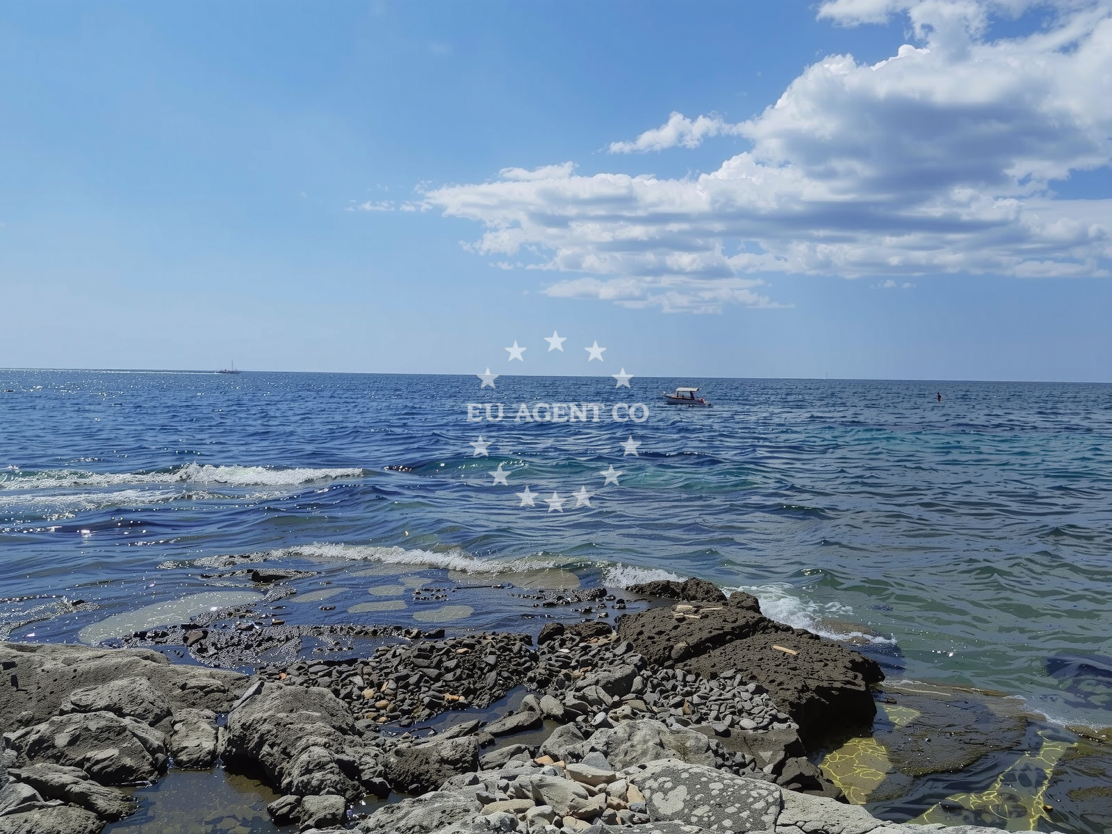 Additional view of Punta Križ beach in Monsena 1, Rovinj