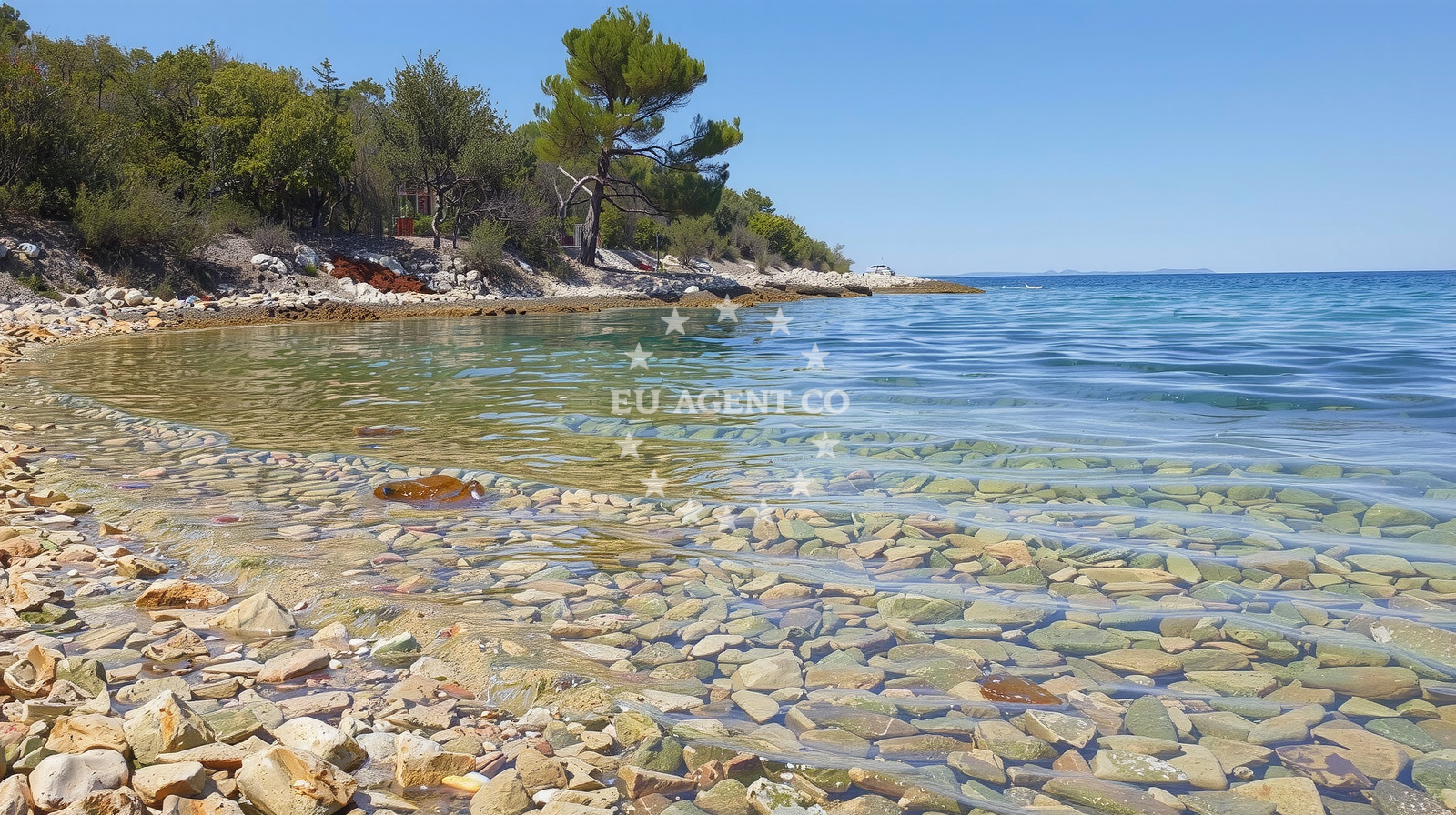 Overview of Punta Skala beach in Ulica I, 5i, Petrcane