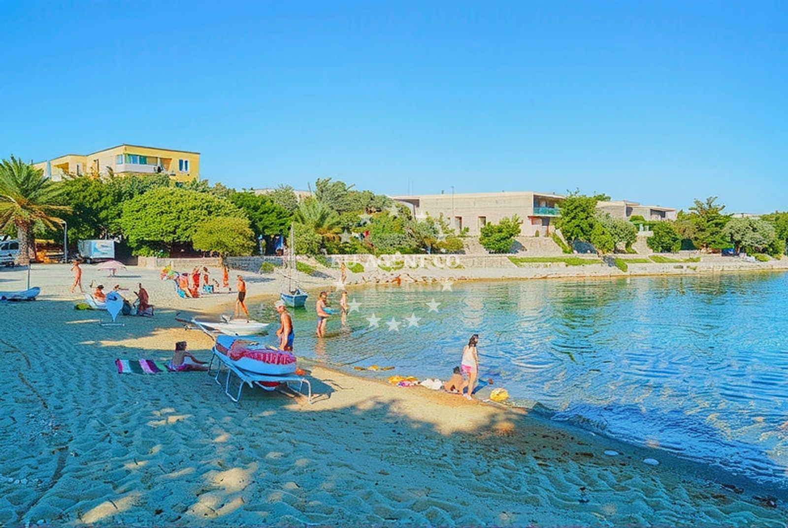 Beach facilities and surroundings at Punta Skala beach III