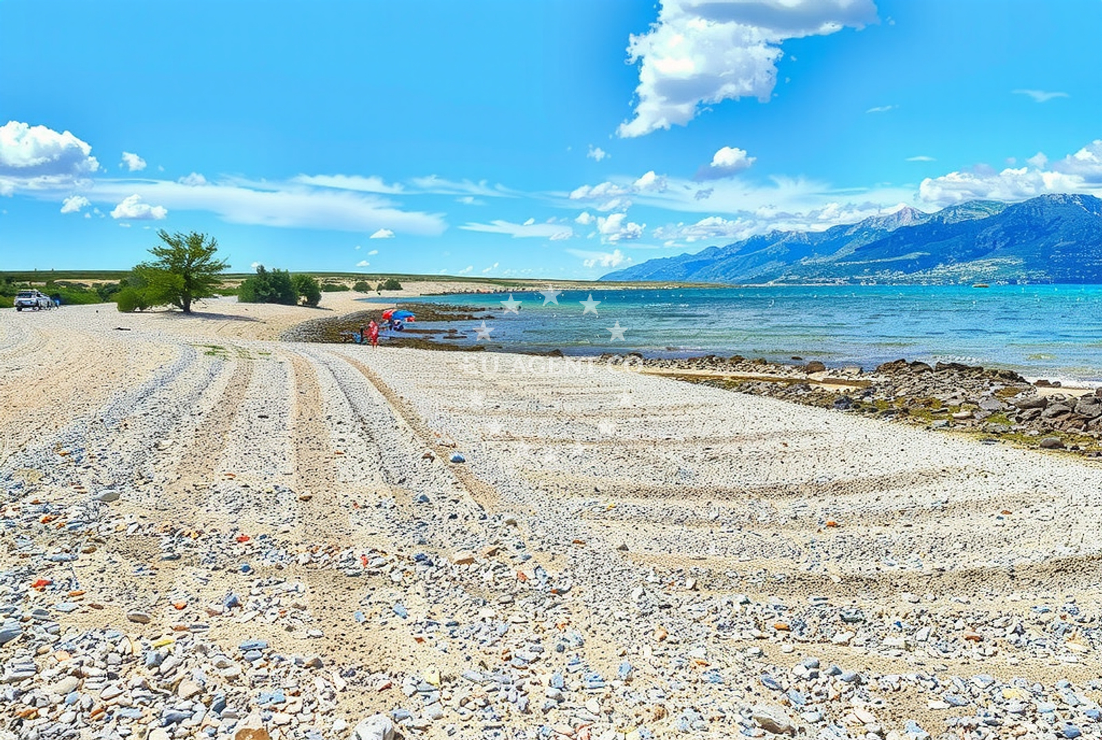 Beach facilities and surroundings at Puntica, Ražanac Beach in Puntica