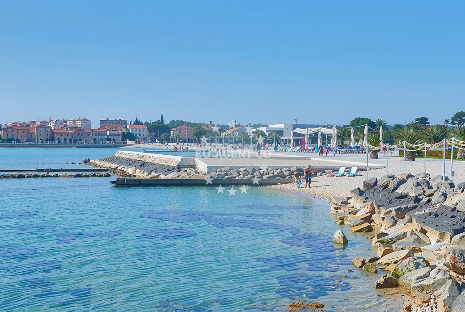 Shoreline and swimming area at Punto Mare, Novigrad (Istarska županija) Beach in Punto Mare