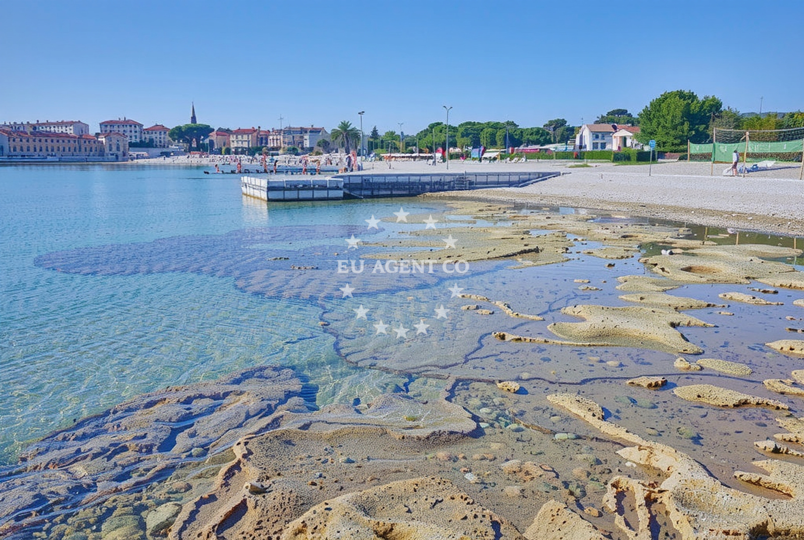 Beach facilities and surroundings at Punto Mare, Novigrad (Istarska županija) Beach in Punto Mare