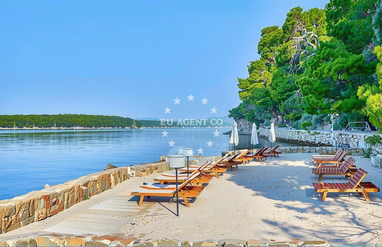 Additional view of Rab (Rab): beaches and coves (2) in Rab (Rab)