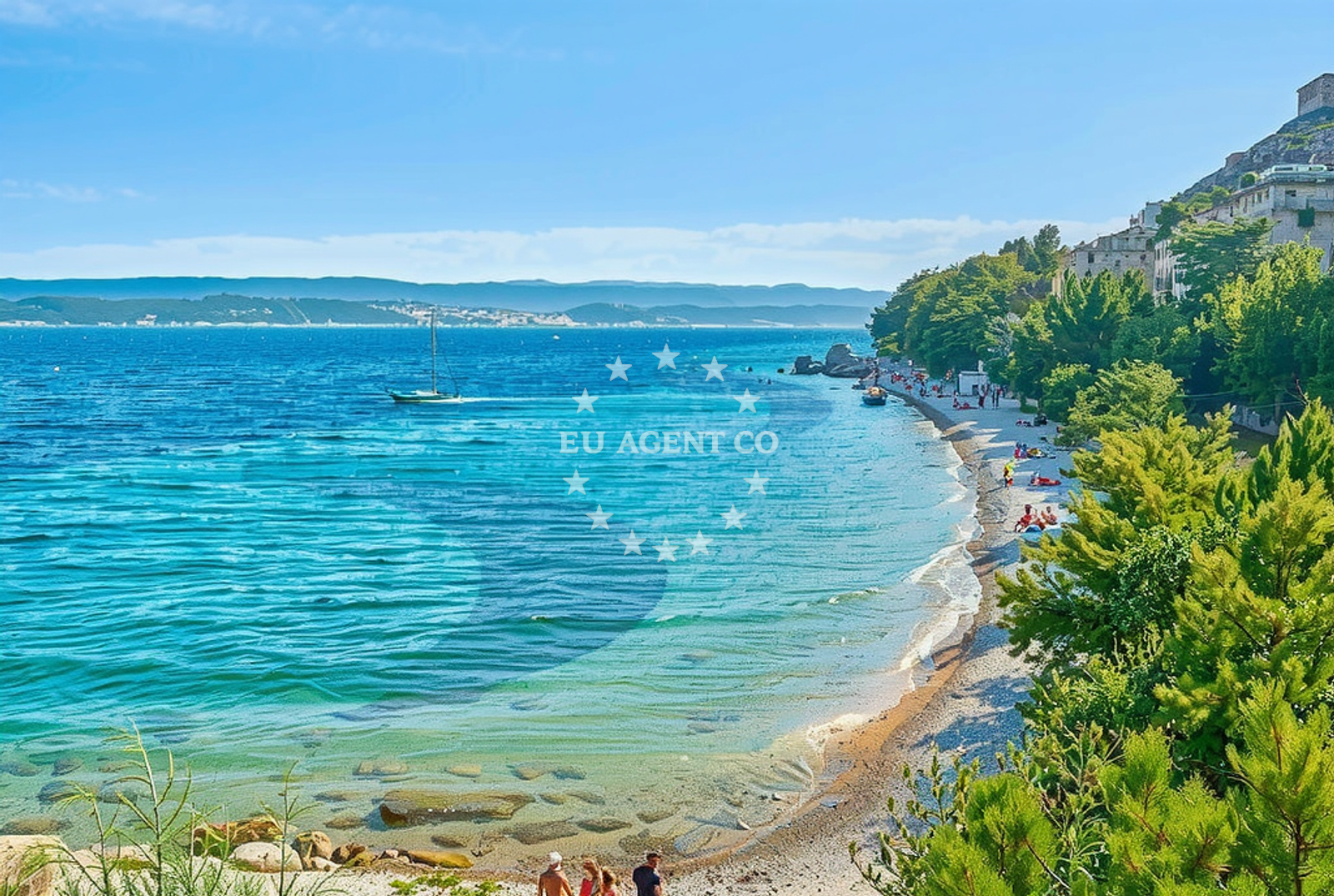 Overview of Rašćine, Lokva Rogoznica Beach in Rašćine