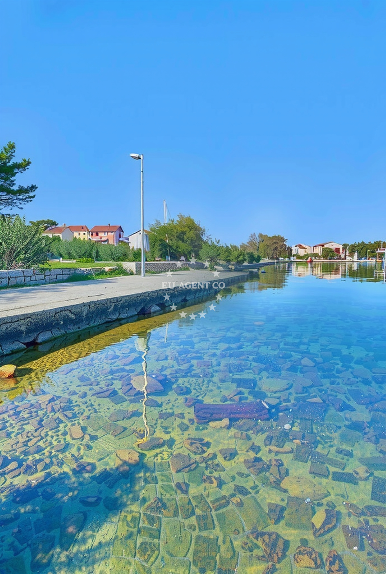 Additional view of Raslina jug, Raslina Beach in Raslina jug