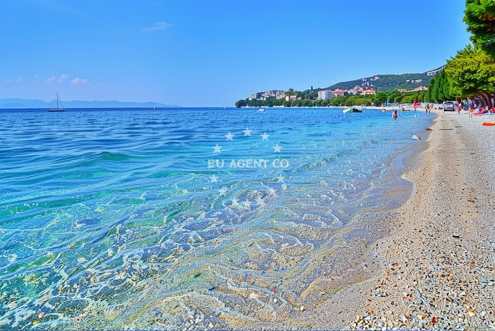 Shoreline and swimming area at Ratac, Tučepi Beach in Ratac