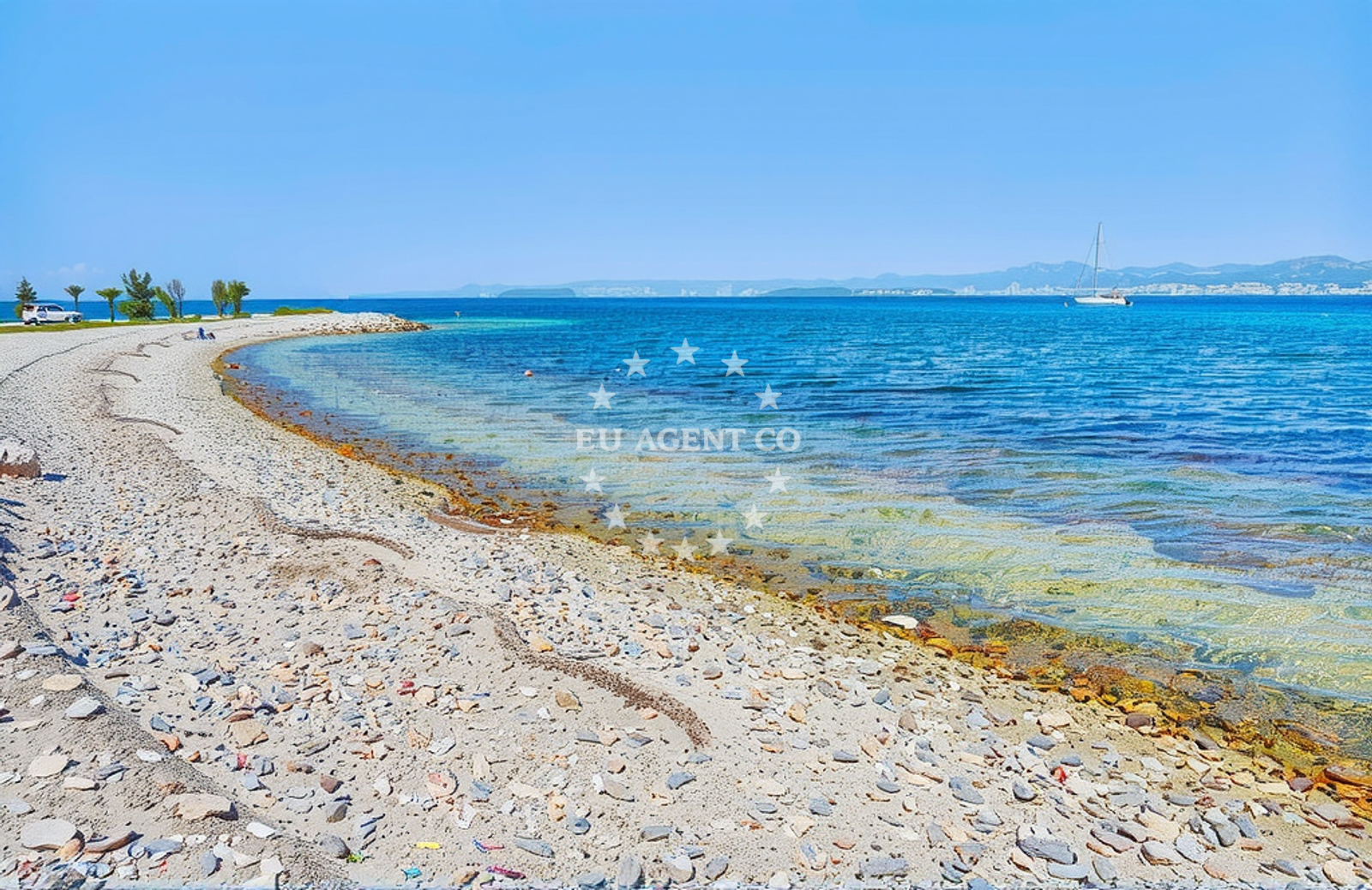 Shoreline and swimming area at Ravan, Mirca (Brač) Beach in Ravan