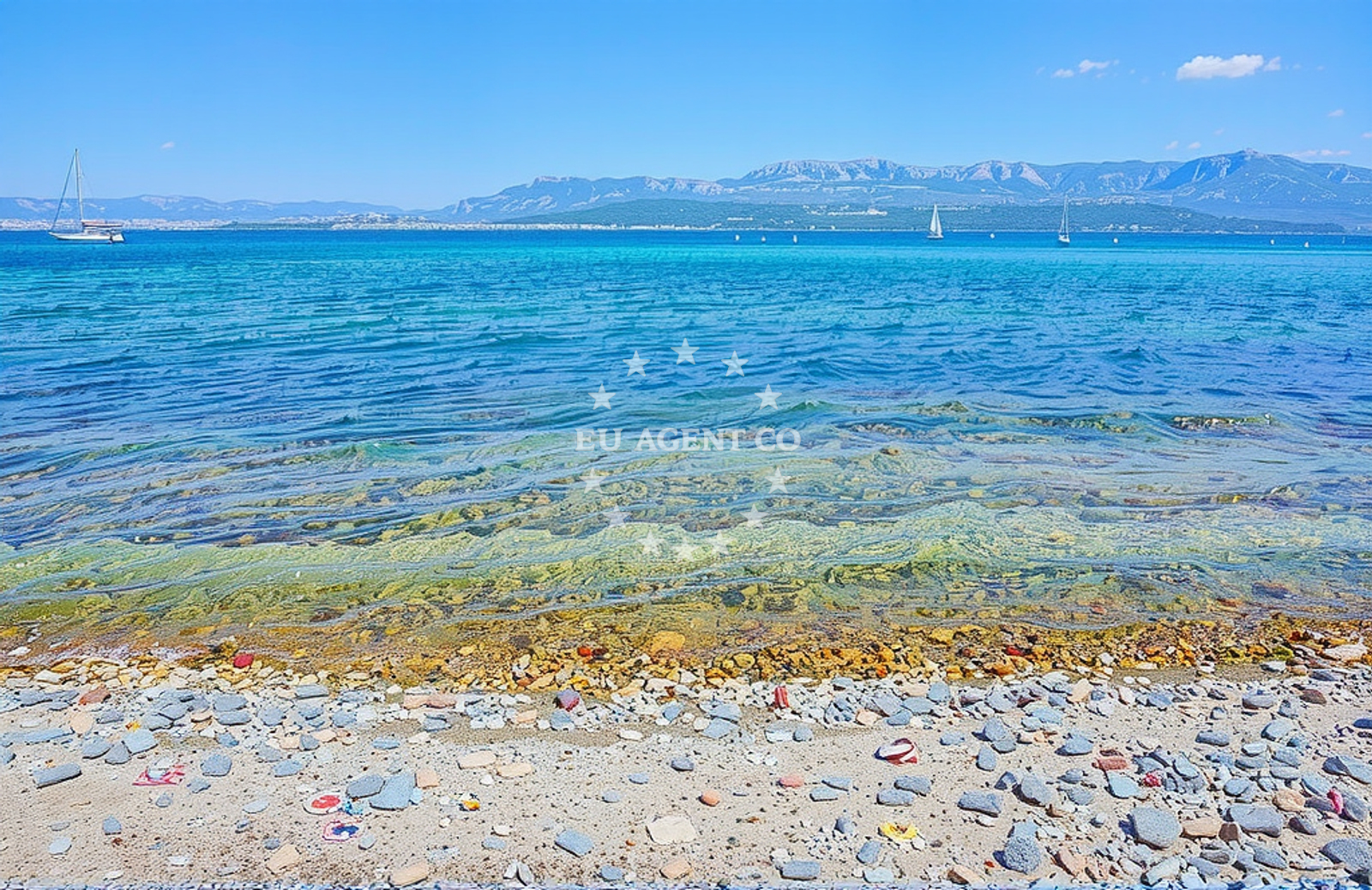 Beach facilities and surroundings at Ravan, Mirca (Brač) Beach in Ravan