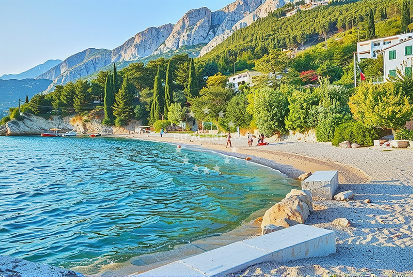 Shoreline and swimming area at Ravnice jug, Omiš Beach in Ravnice jug