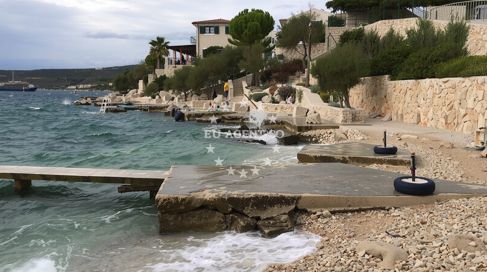 Additional view of Razanj beach in Ljoljinica 96A, Ražanj