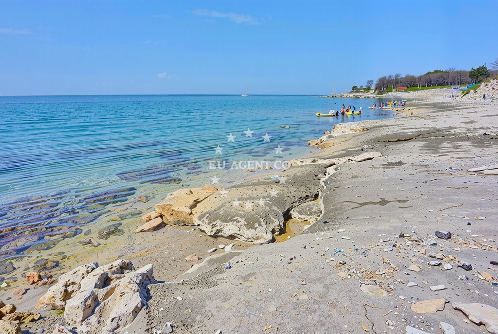 Overview of Razba, Vabriga Beach in Razba
