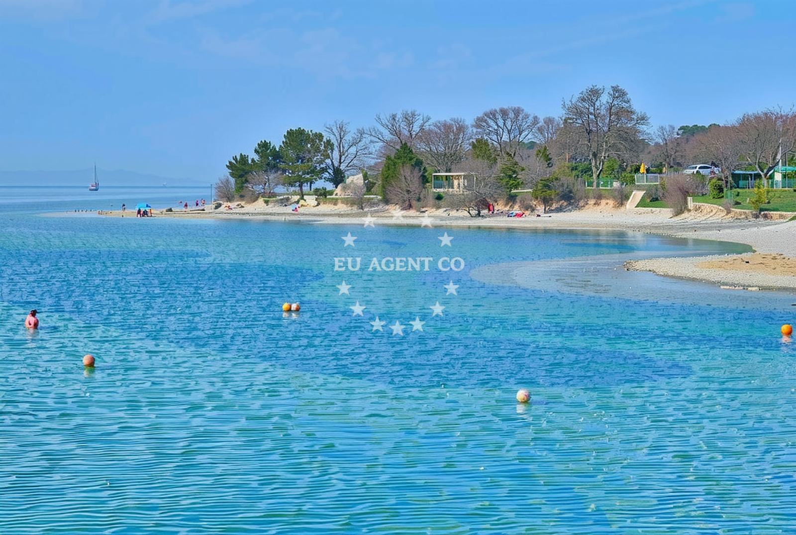 Shoreline and swimming area at Razba, Vabriga Beach in Razba
